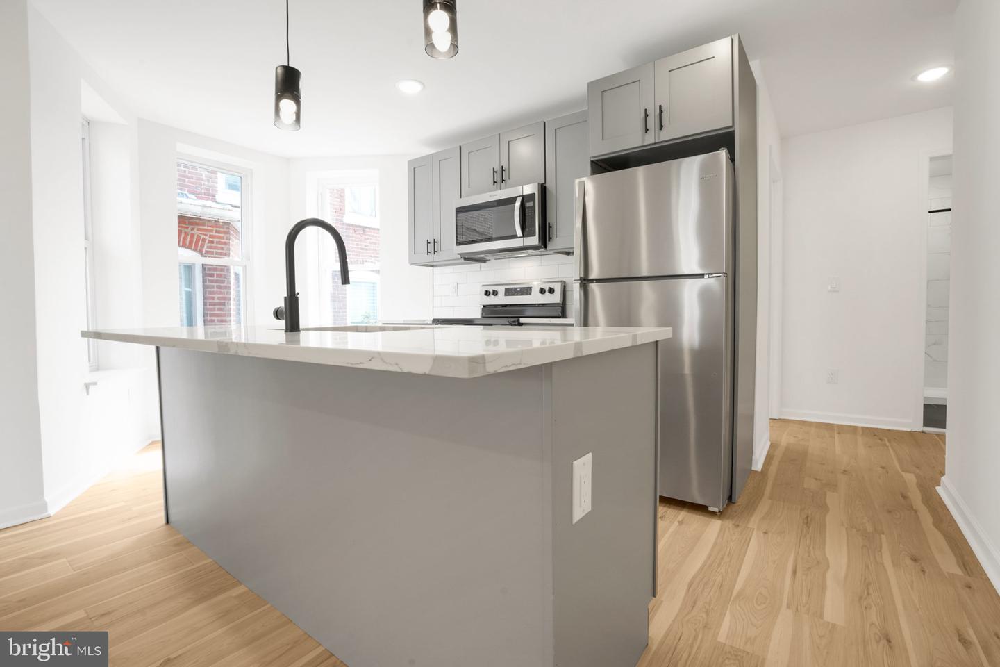 228 BRIDGE ST #1 Property Photo 1