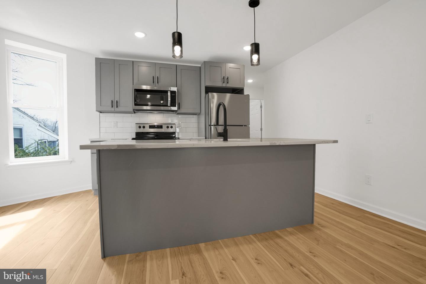 228 Bridge St #1 Property Photo 3