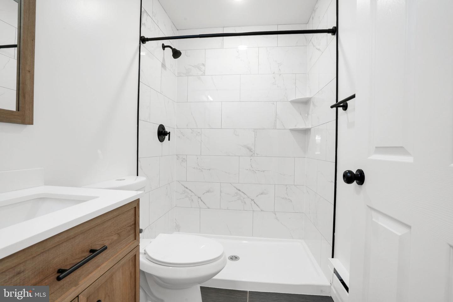 228 Bridge St #1 Property Photo 9