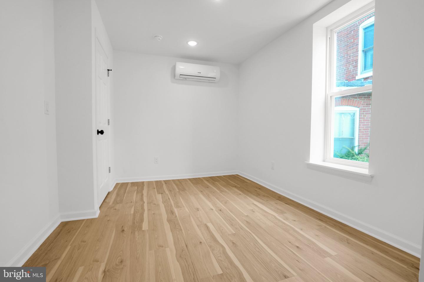 228 Bridge St #1 Property Photo 13