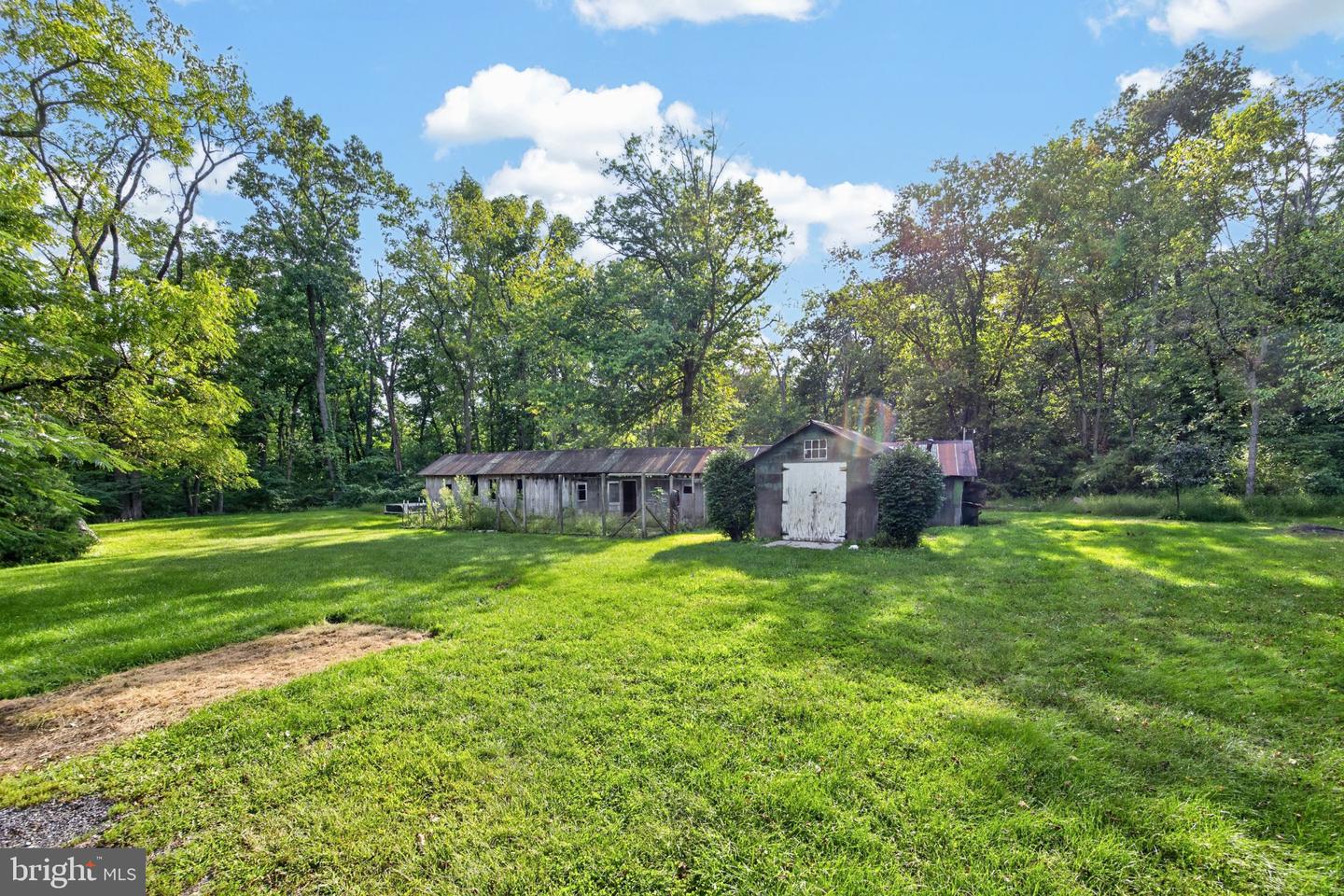 131 Pine Swamp Rd Property Photo 33