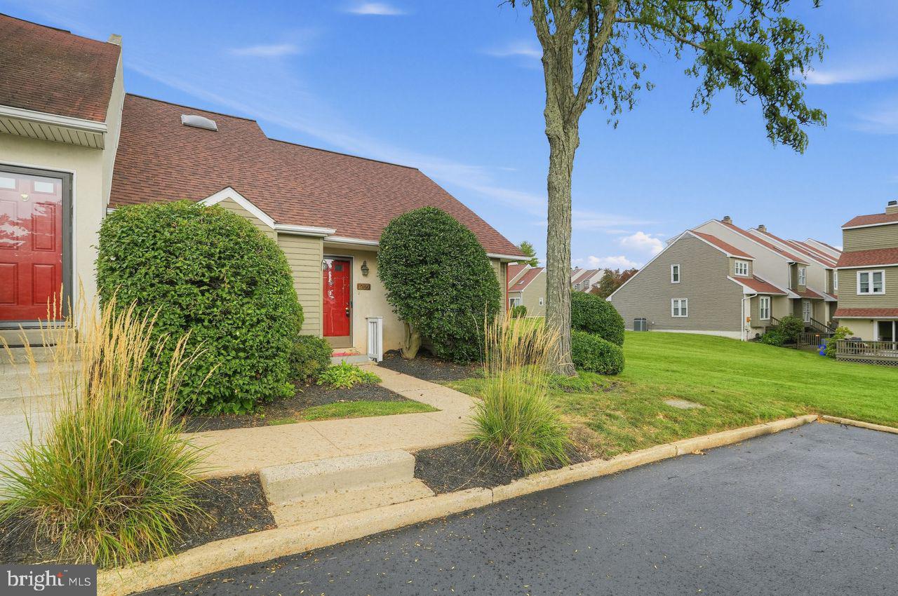 1205 Saint Andrews Ct #1205 Property Photo 1