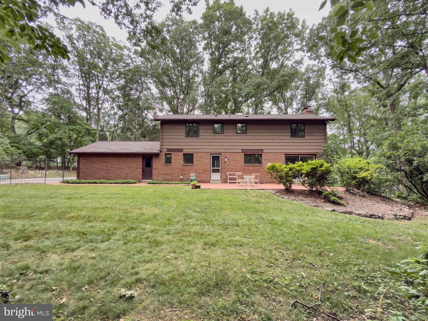 1717 Hamilton Dr Property Photo 24
