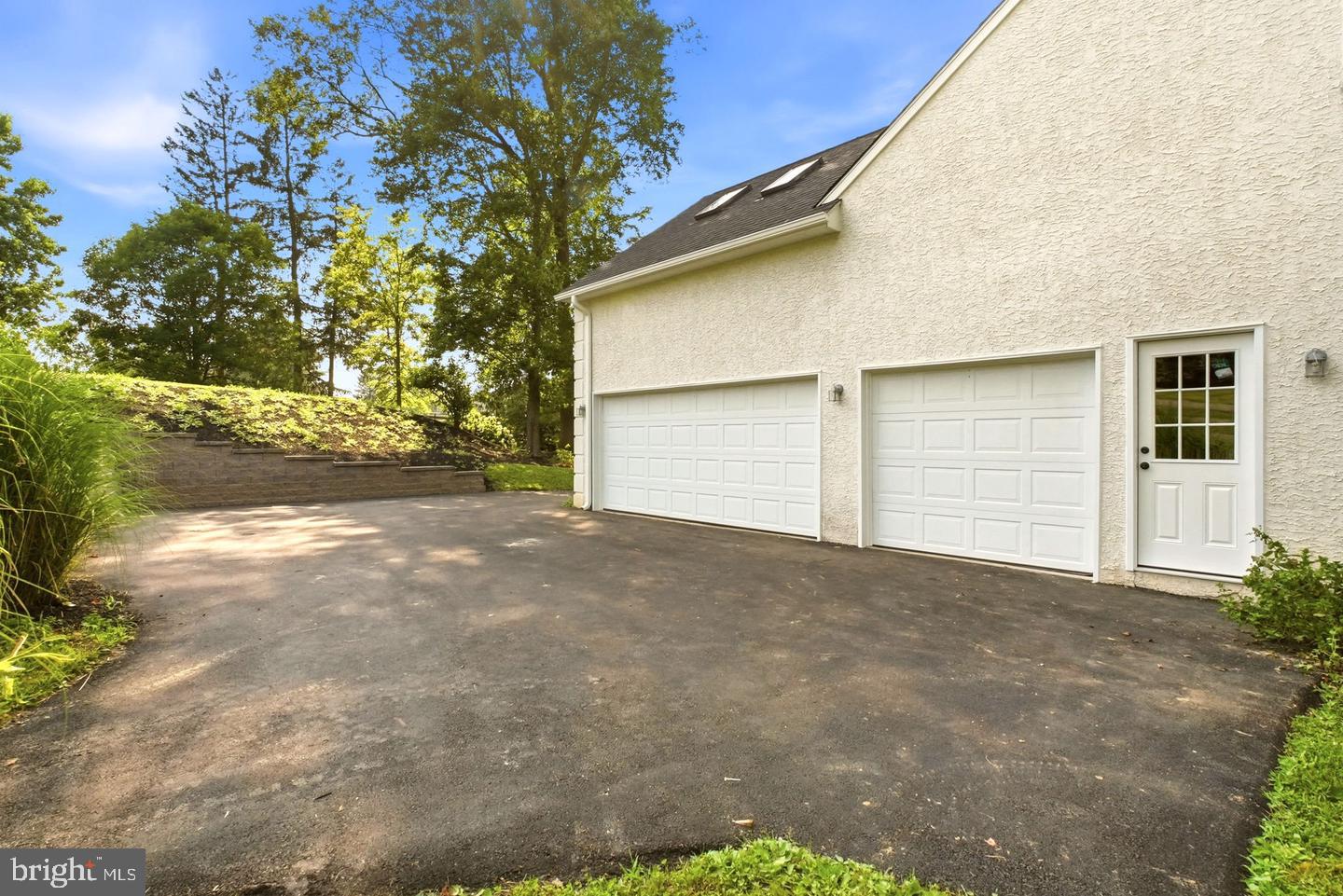 335 Ridley Creek Ln Property Photo 12