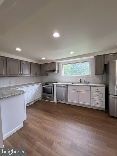 402 Jefferson Ave #b Property Photo 1