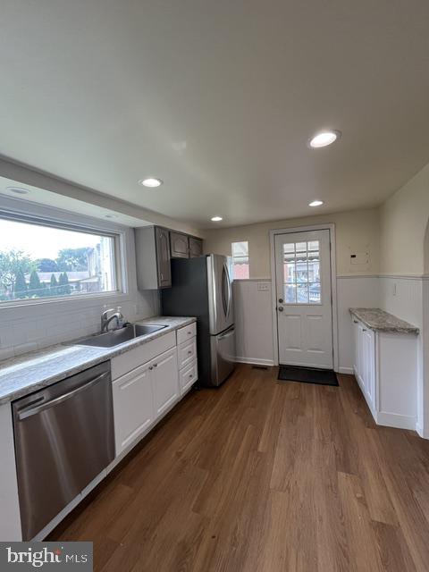 402 Jefferson Ave #b Property Photo 2