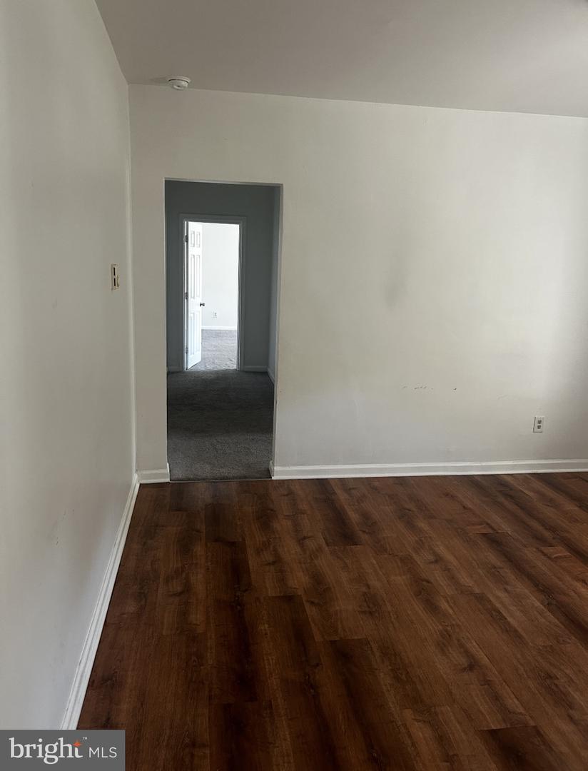 29 N Main St #3c Property Photo 5