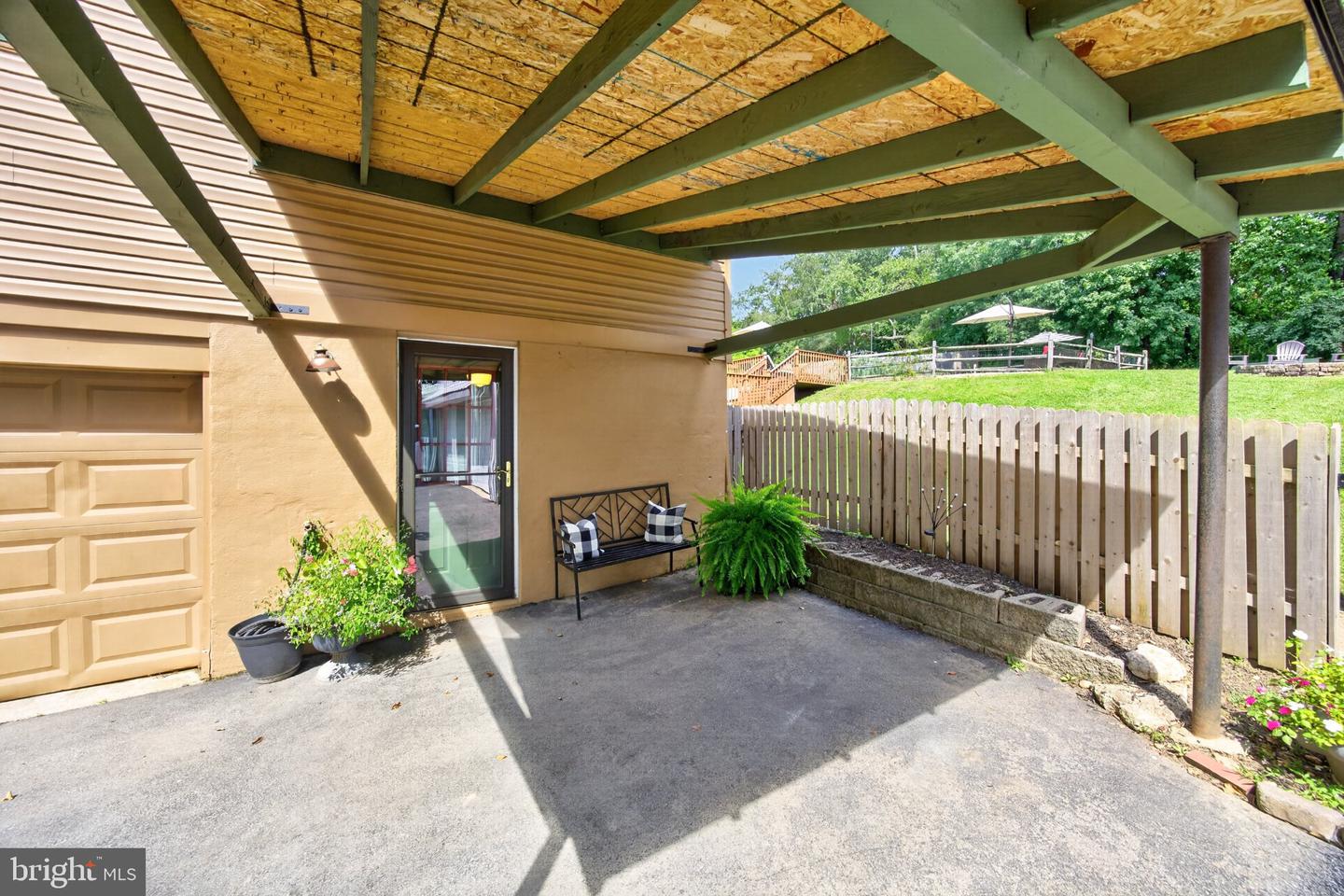 625 Locust Grove Rd Property Photo 34