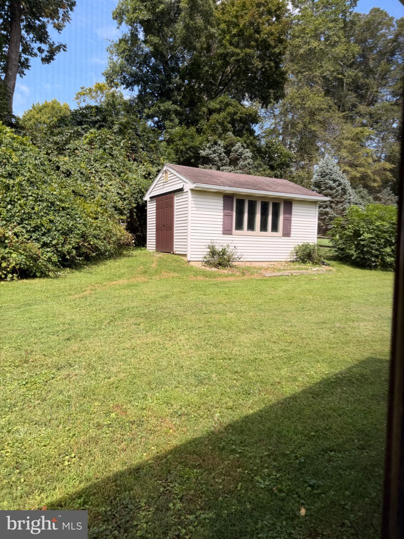 1627 E Strasburg Rd Property Photo 8