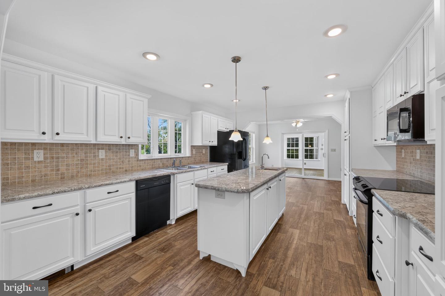 1211 Street Rd Property Photo 9