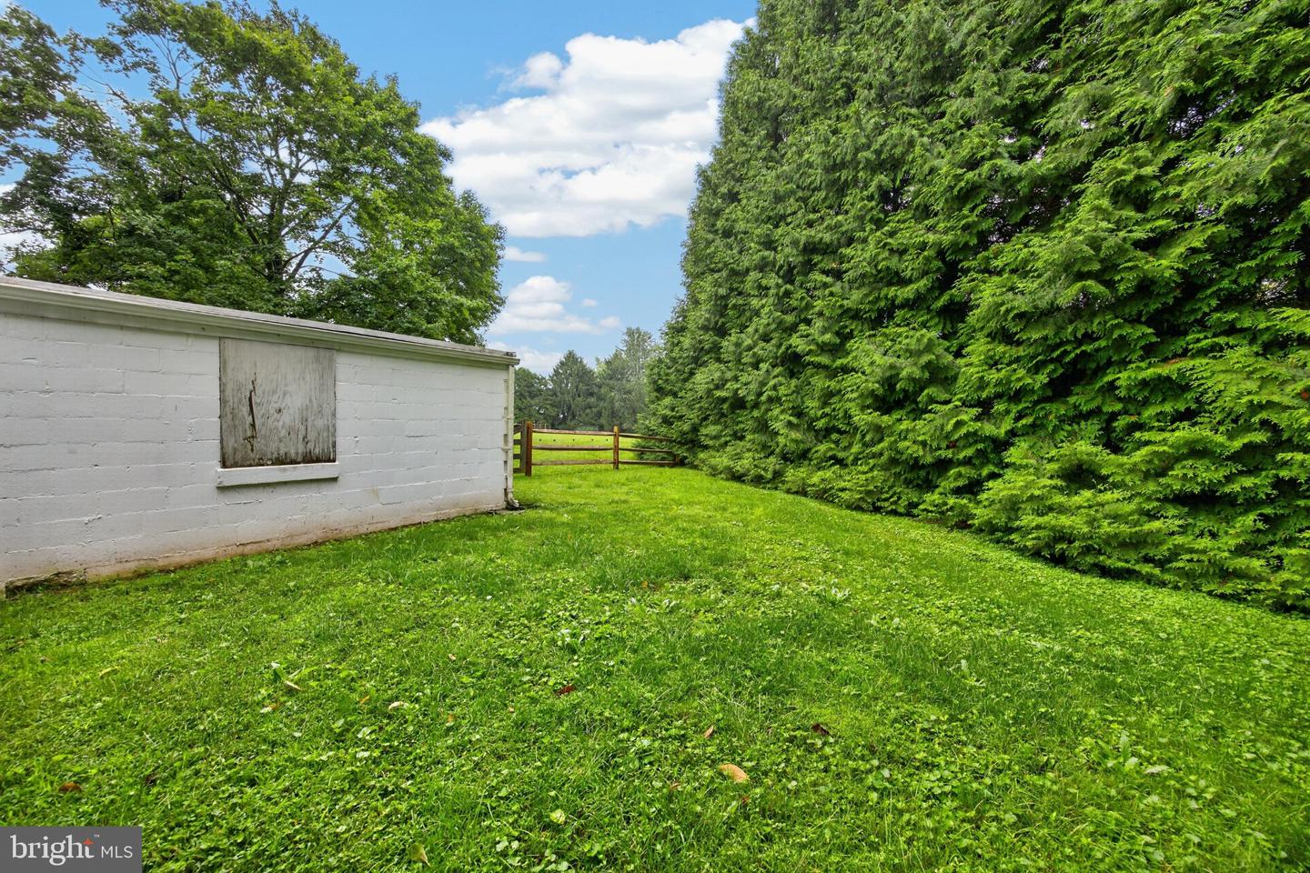 1786 W Doe Run Rd Property Photo 28