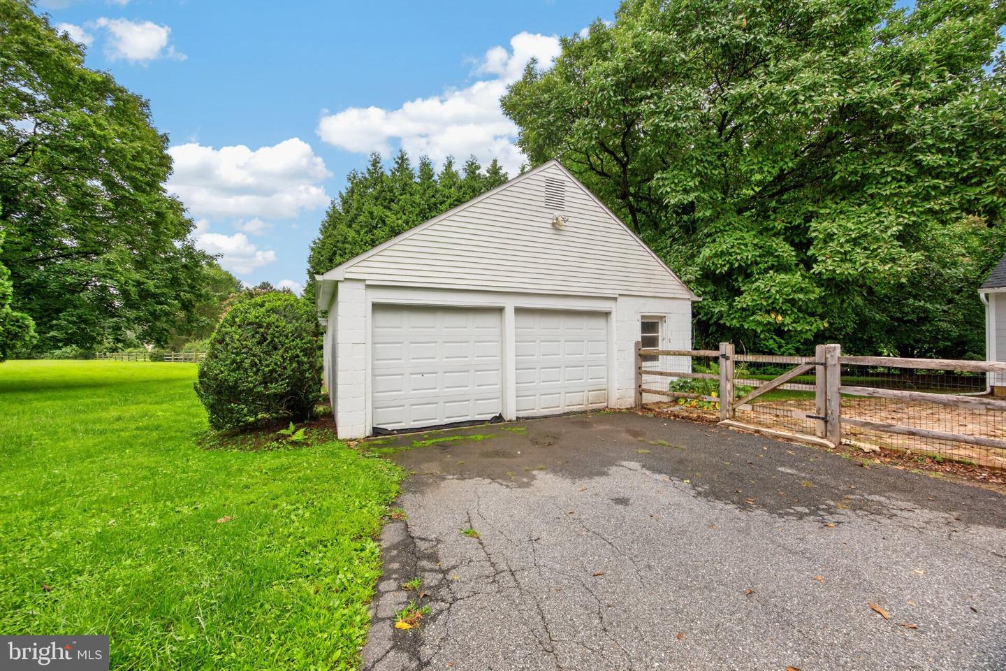 1786 W Doe Run Rd Property Photo 31