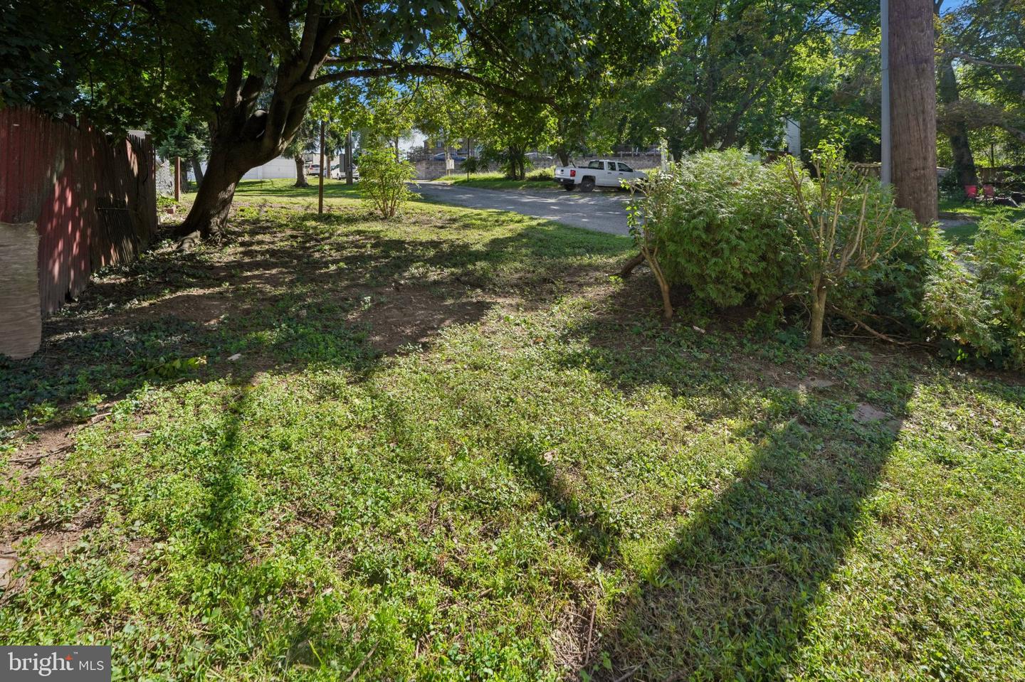 564 W Bridge St Property Photo 22
