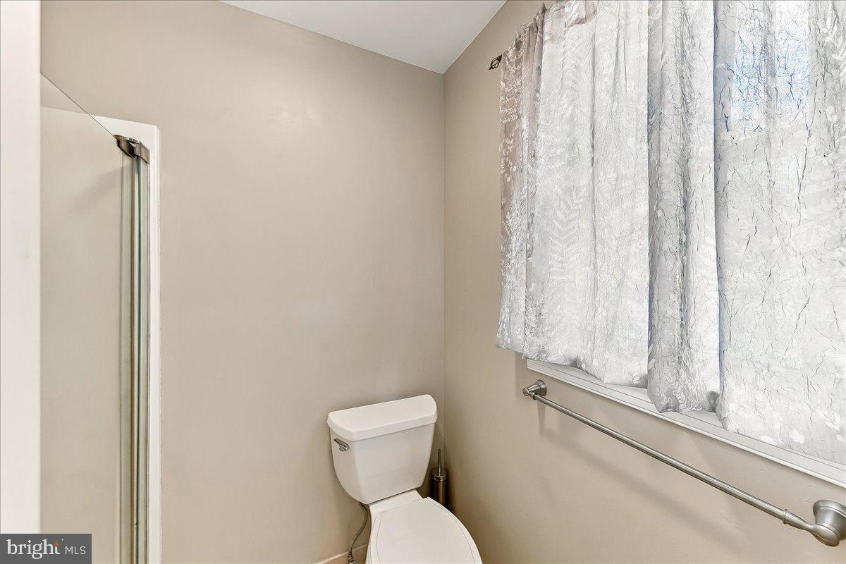 204 Colwyn Ter Property Photo 28