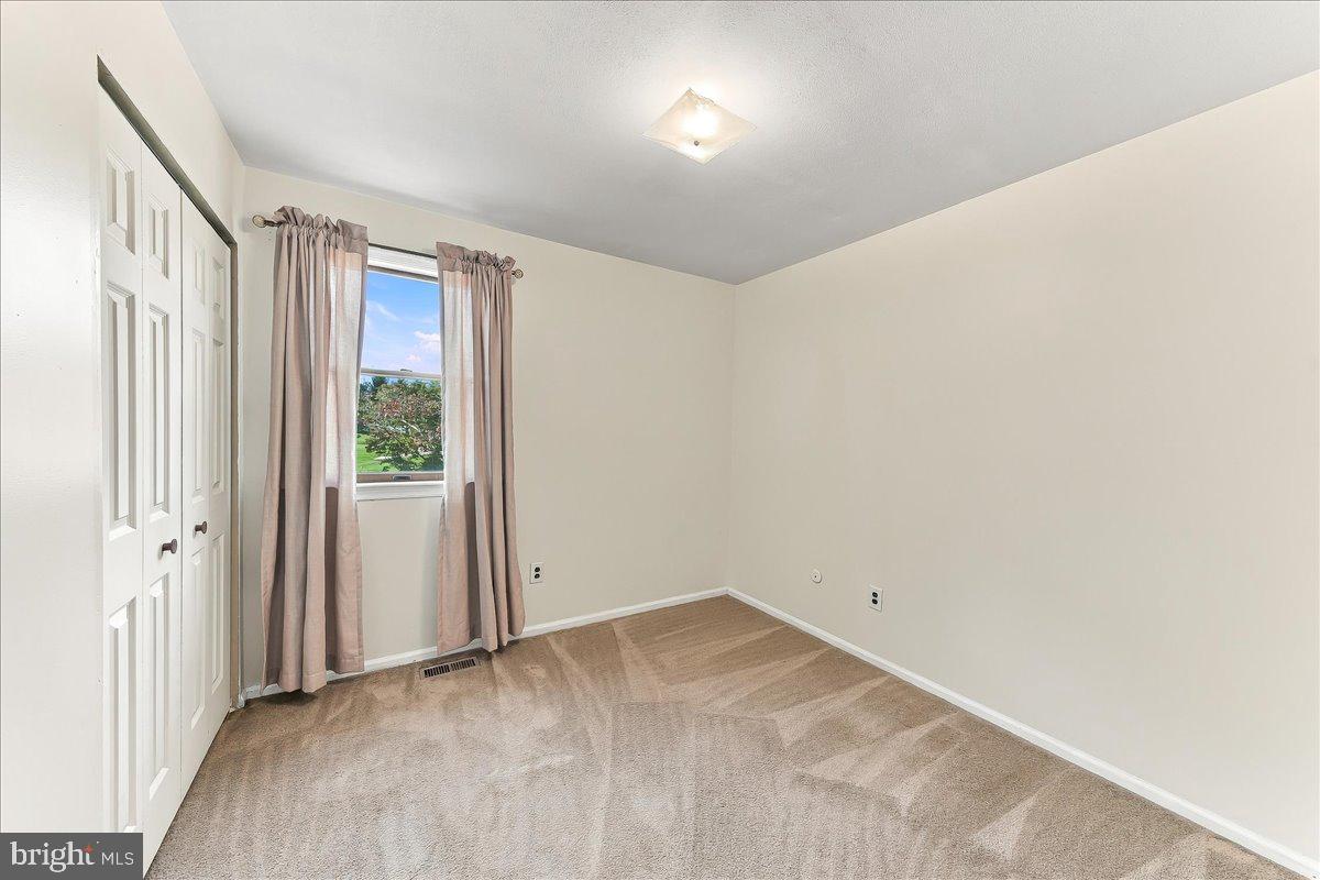 204 Colwyn Ter Property Photo 30