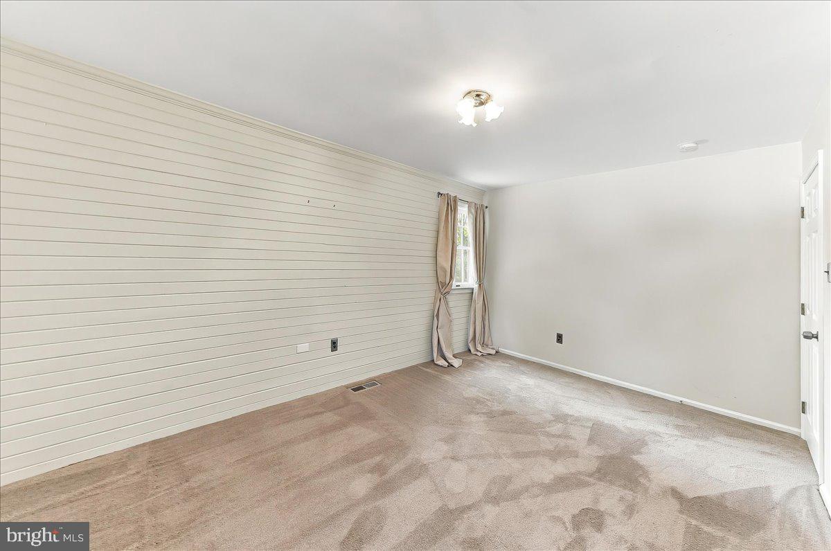204 Colwyn Ter Property Photo 34