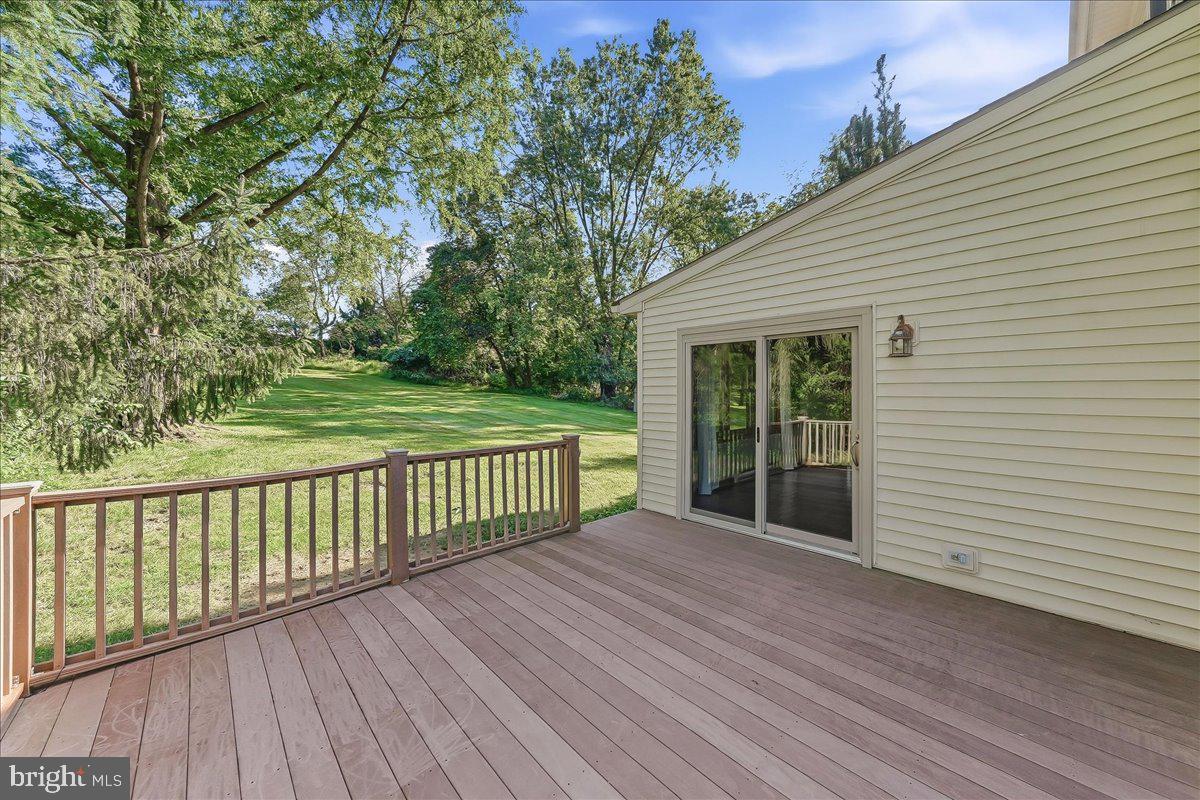 204 Colwyn Ter Property Photo 37
