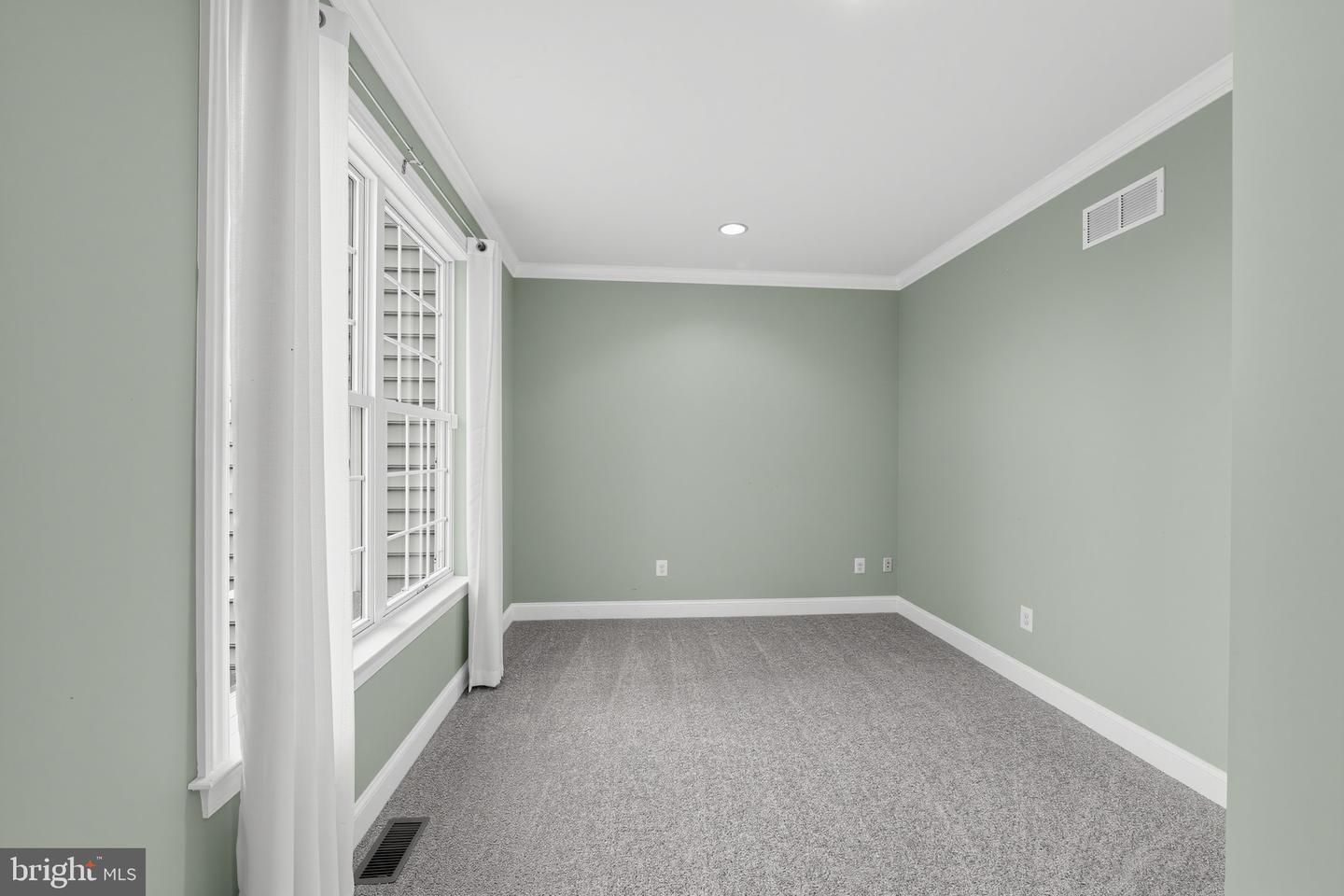 146 Highland Dr Property Photo 6
