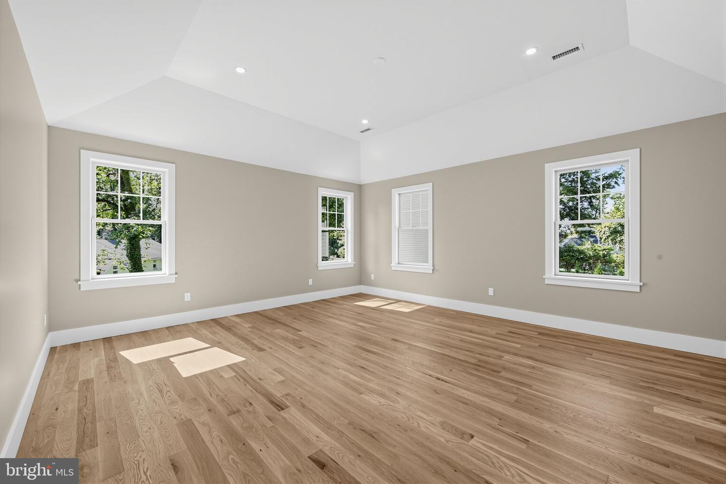 2074 Fox Creek Rd Property Photo 34