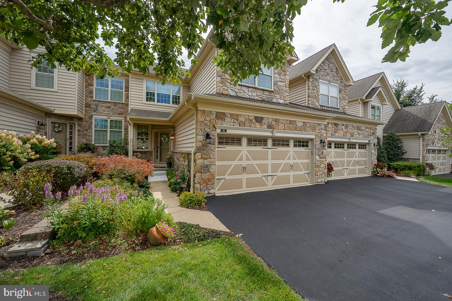 30 Tulip Dr Property Photo 1