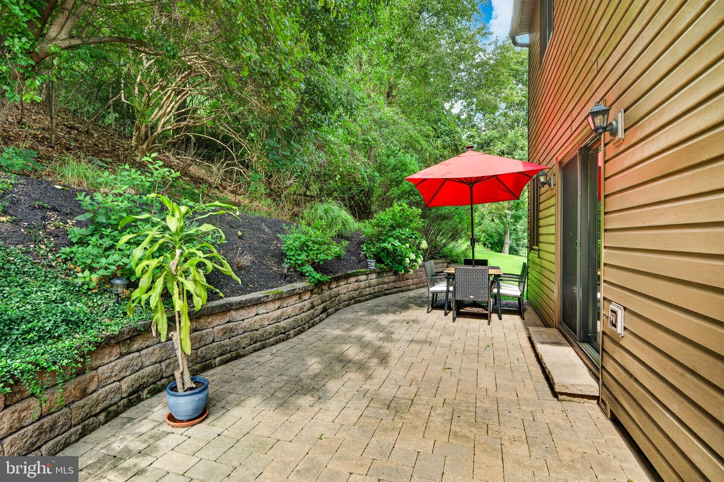 1312 Rhode Island Cir Property Photo 28