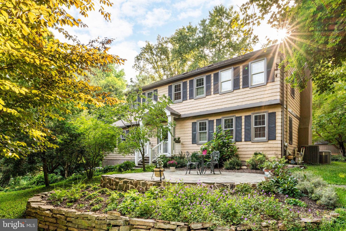 54 N Waterloo Rd Property Photo 29
