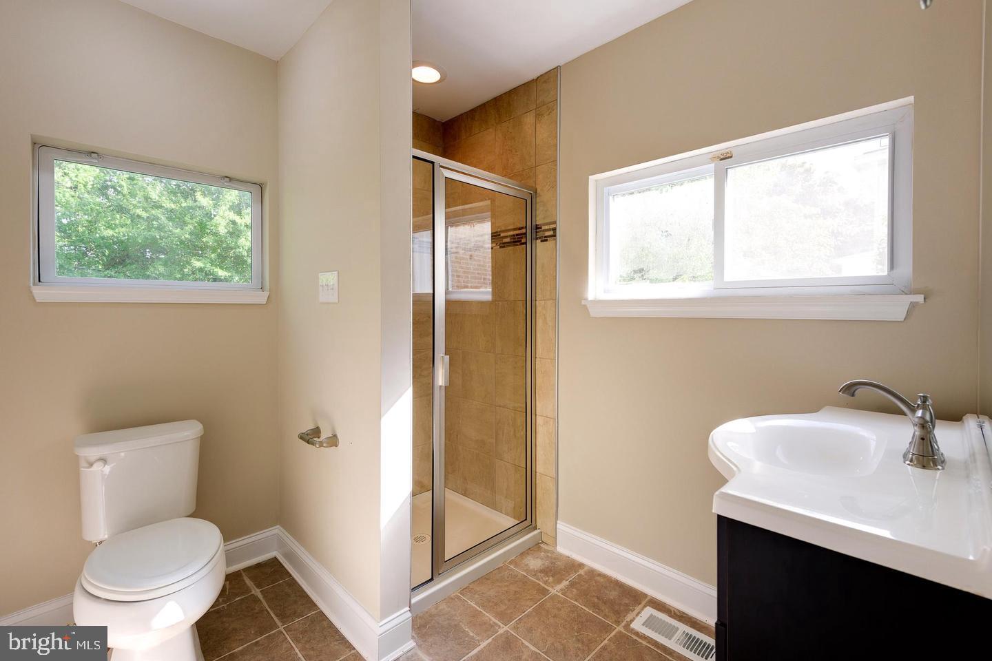 214 Highland Ave Property Photo 15