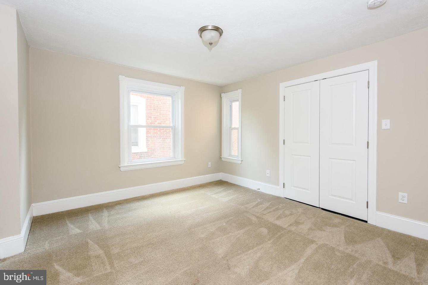 214 Highland Ave Property Photo 17