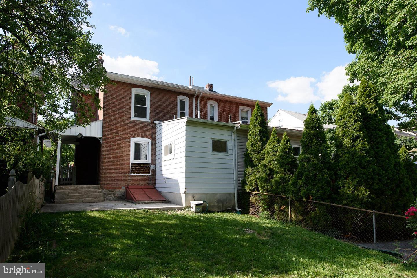 214 Highland Ave Property Photo 22