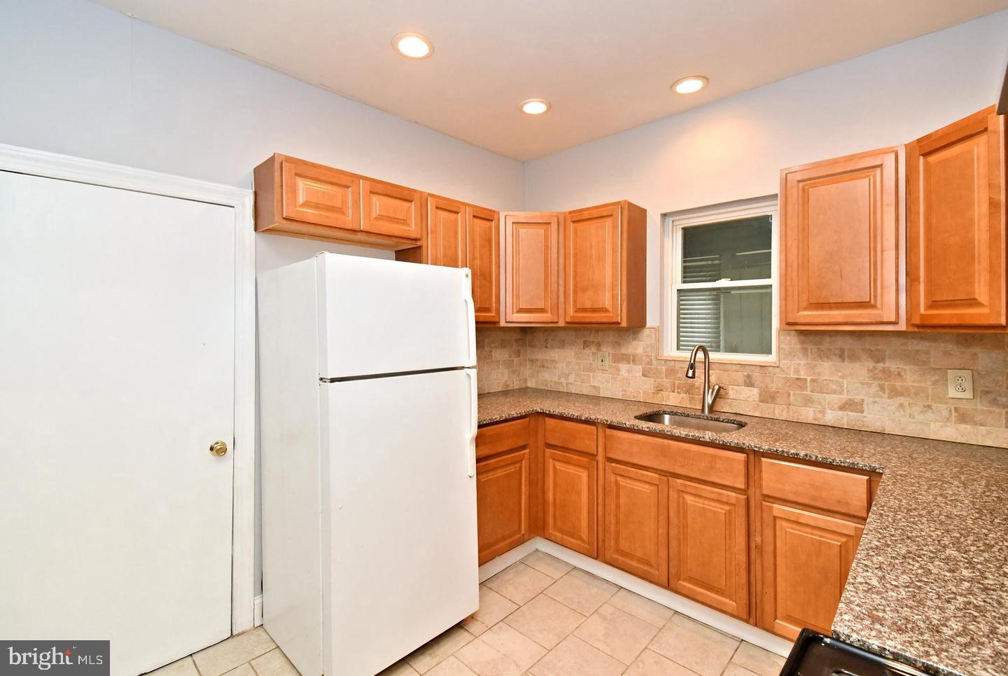 58 Pennsylvania Ave Property Photo 13