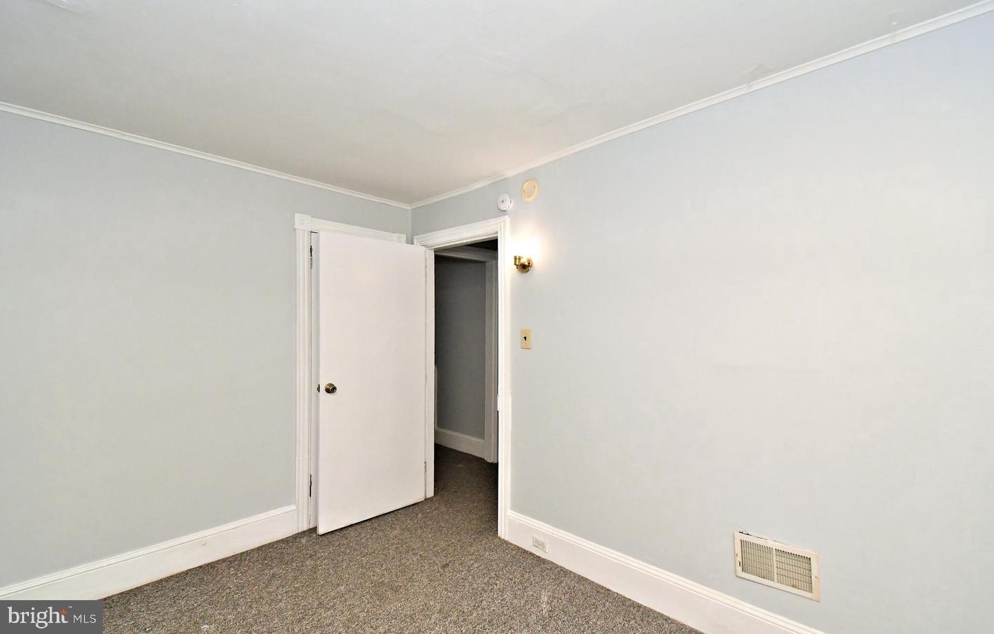 58 Pennsylvania Ave Property Photo 28