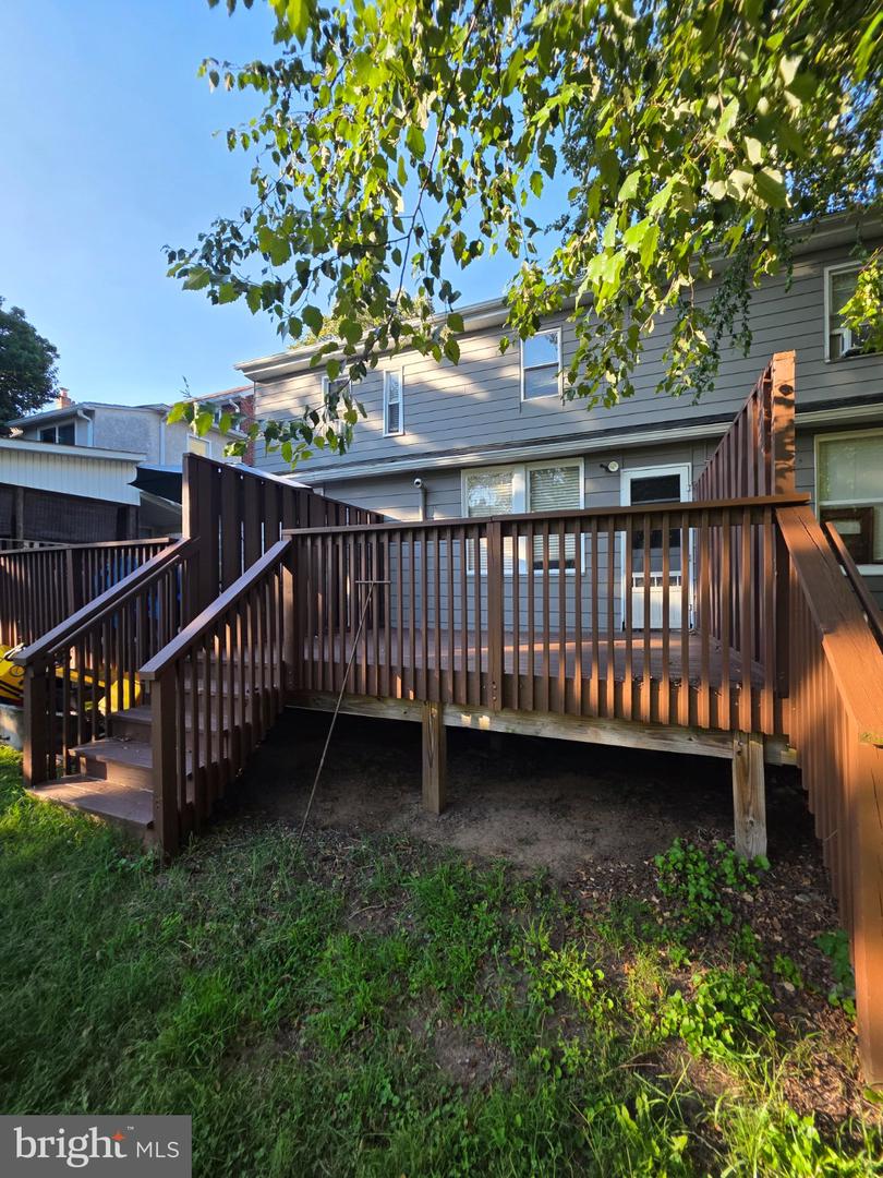 58 Pennsylvania Ave Property Photo 35