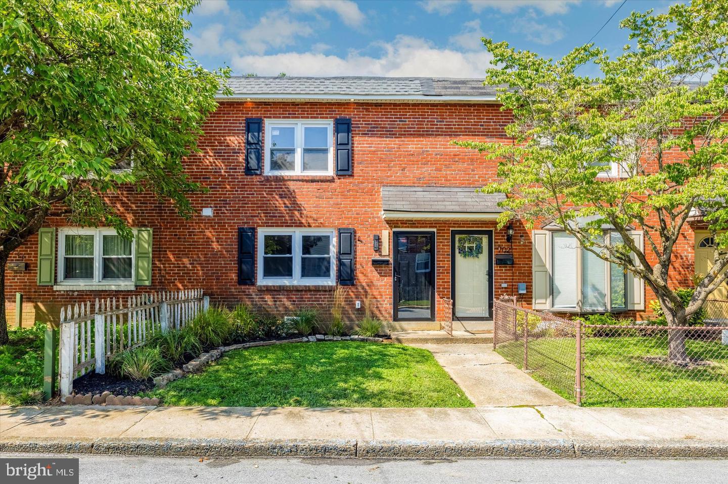 704 S Adams St Property Photo 1