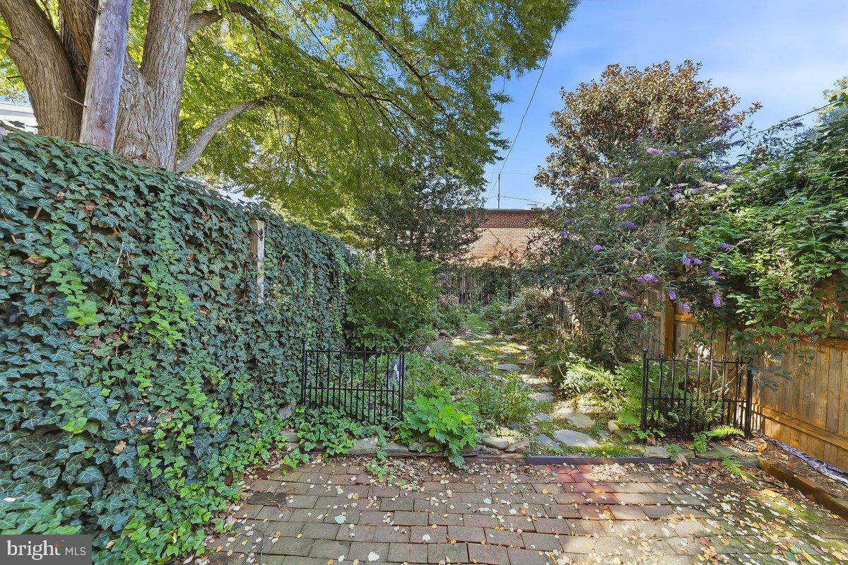 PACT2135962 Property Photo 8
