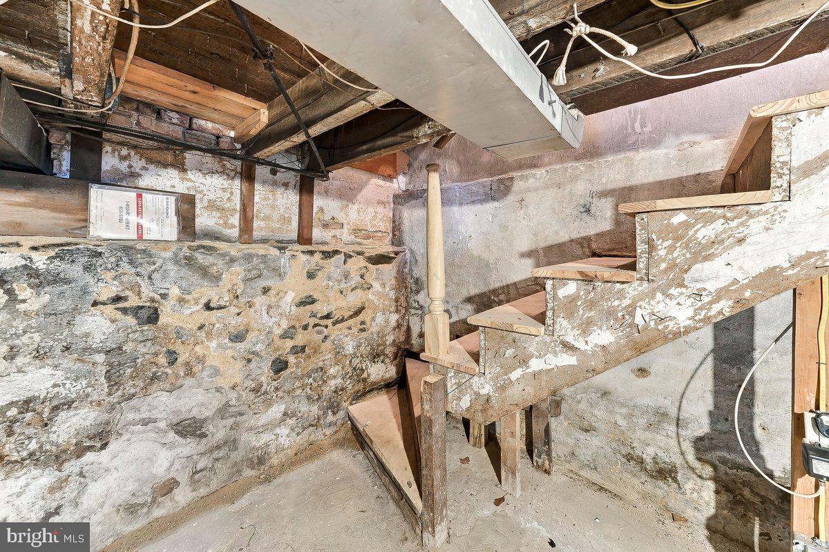 PACT2135962 Property Photo 11