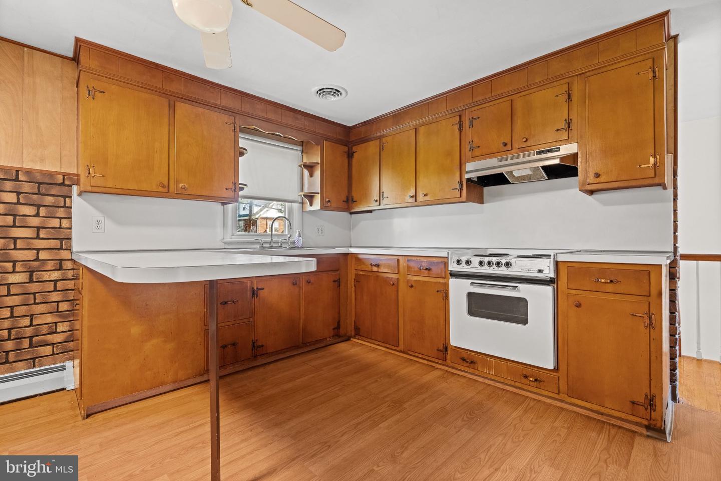 258 S Wall St Property Photo 16