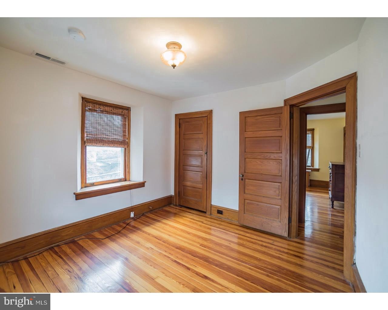 121 Meredith St Property Photo 15