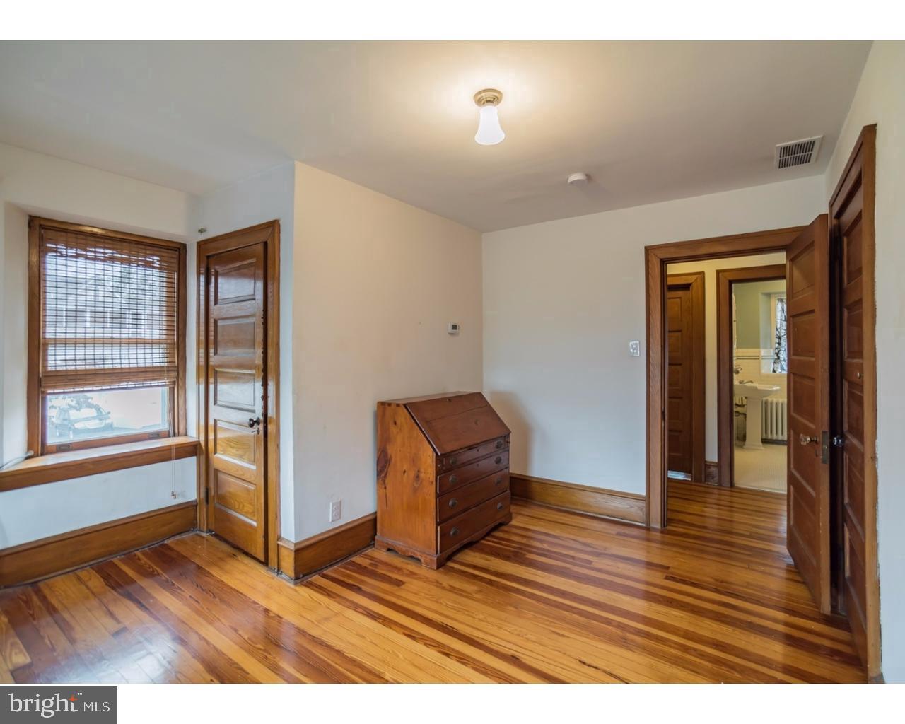 121 Meredith St Property Photo 18