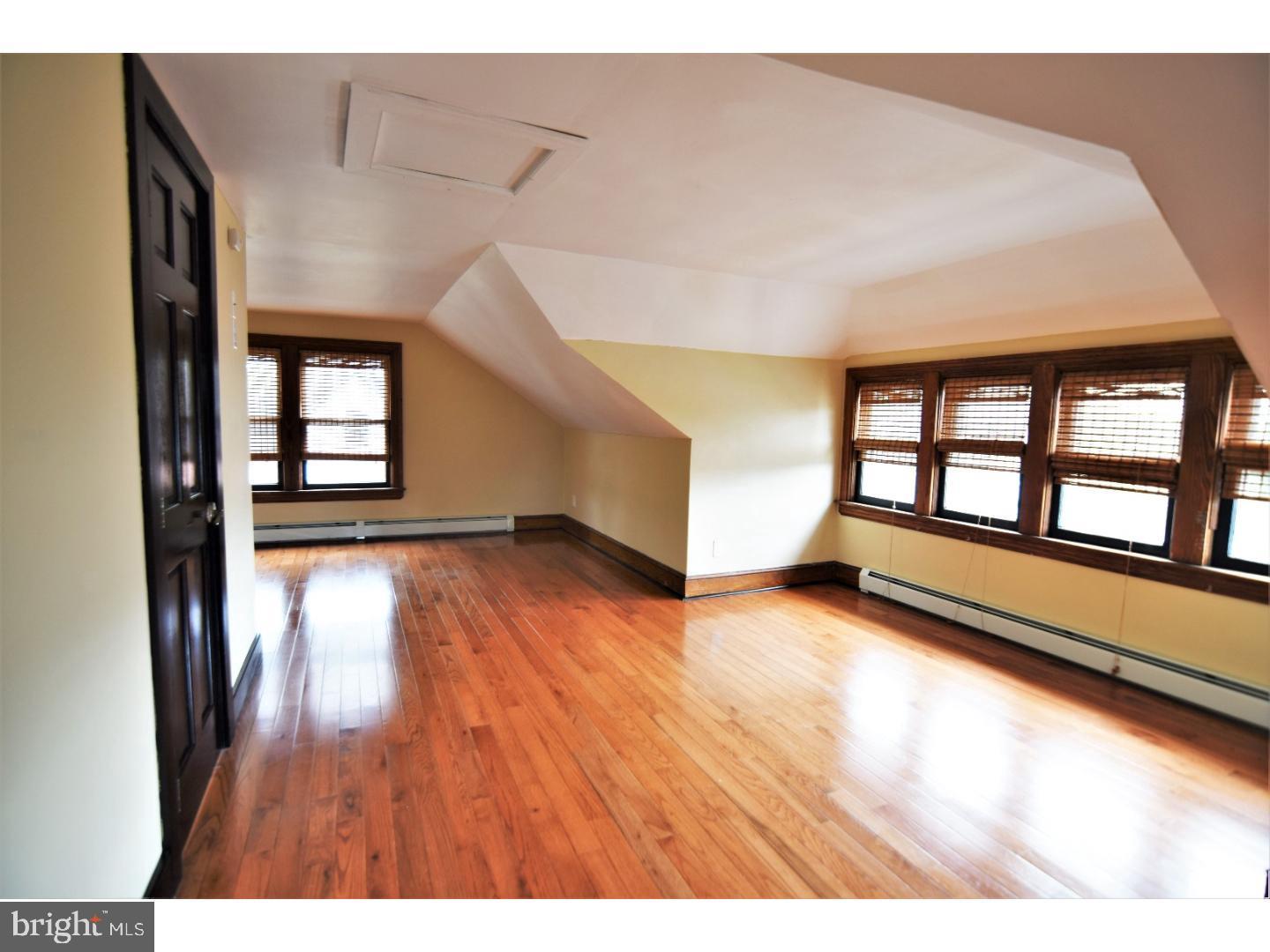 121 Meredith St Property Photo 20