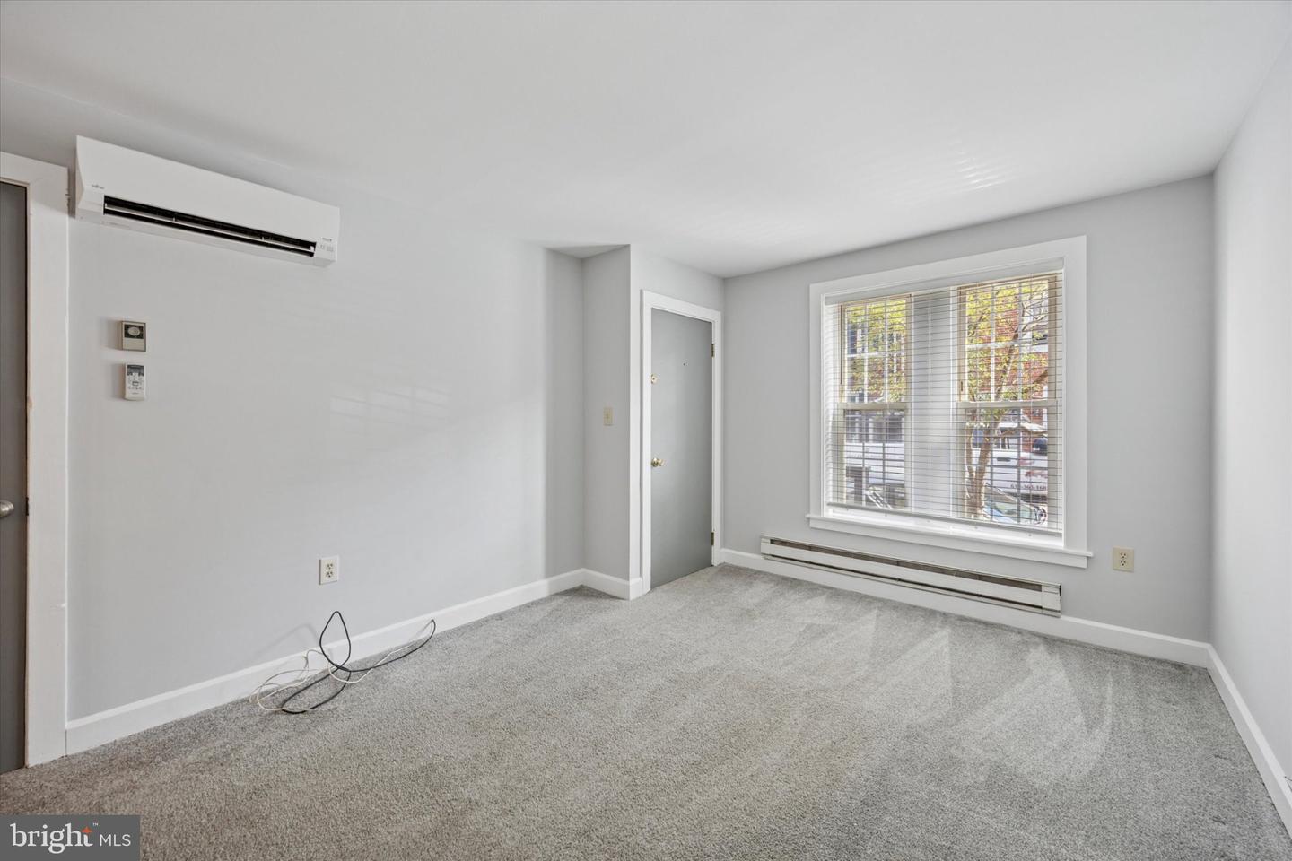 117 E Miner St #a Property Photo 11
