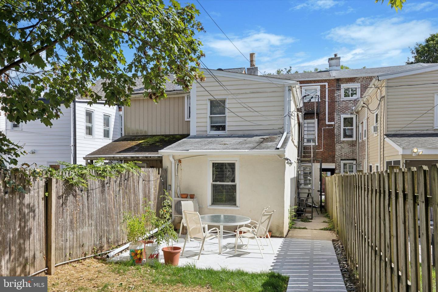 117 E Miner St #a Property Photo 18