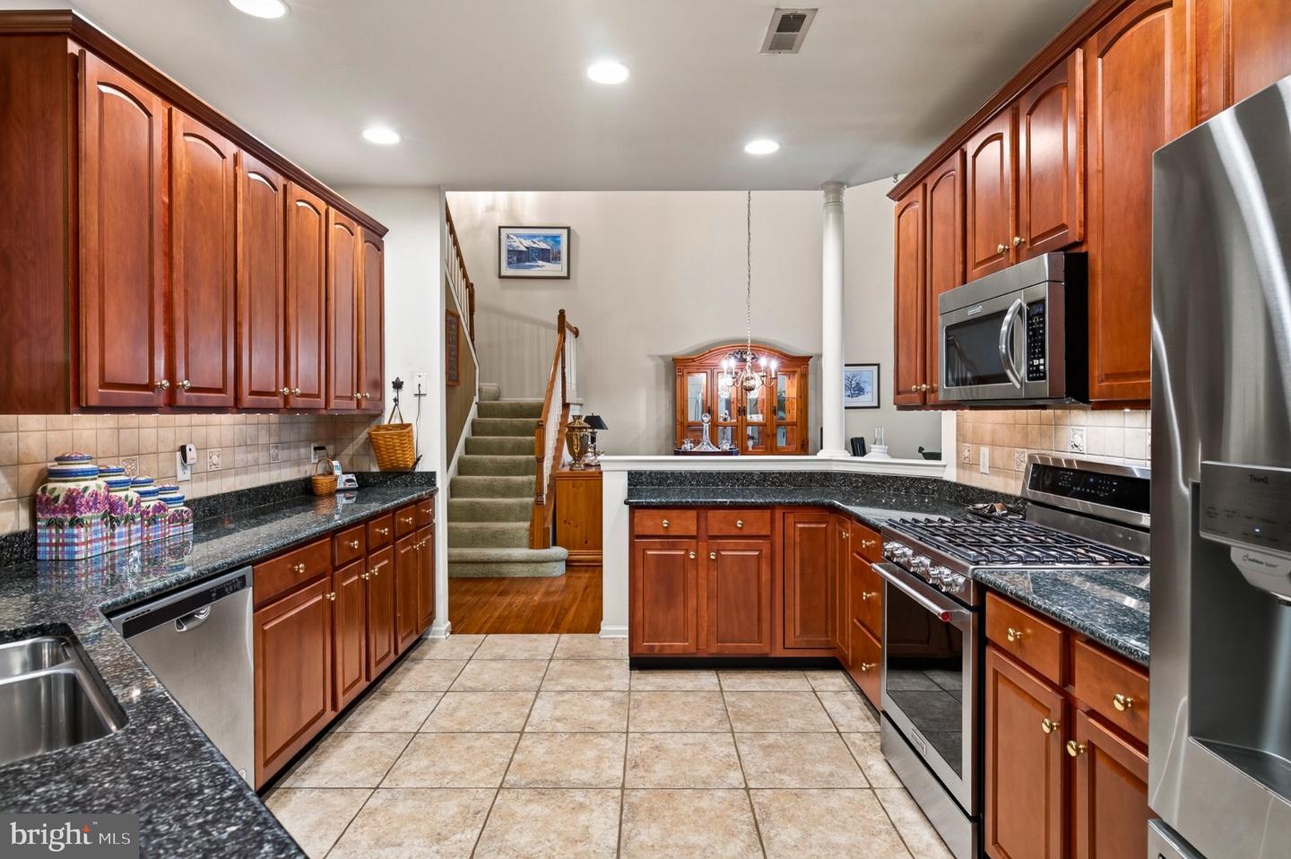 PACT2135978 Property Photo 13