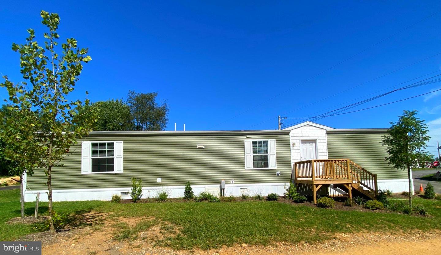 204 Gunner Ln Property Photo 1