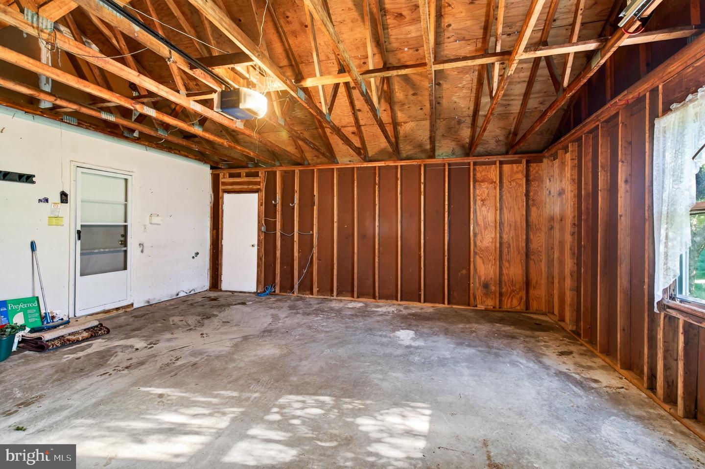 103 Wynnewood Dr Property Photo 31