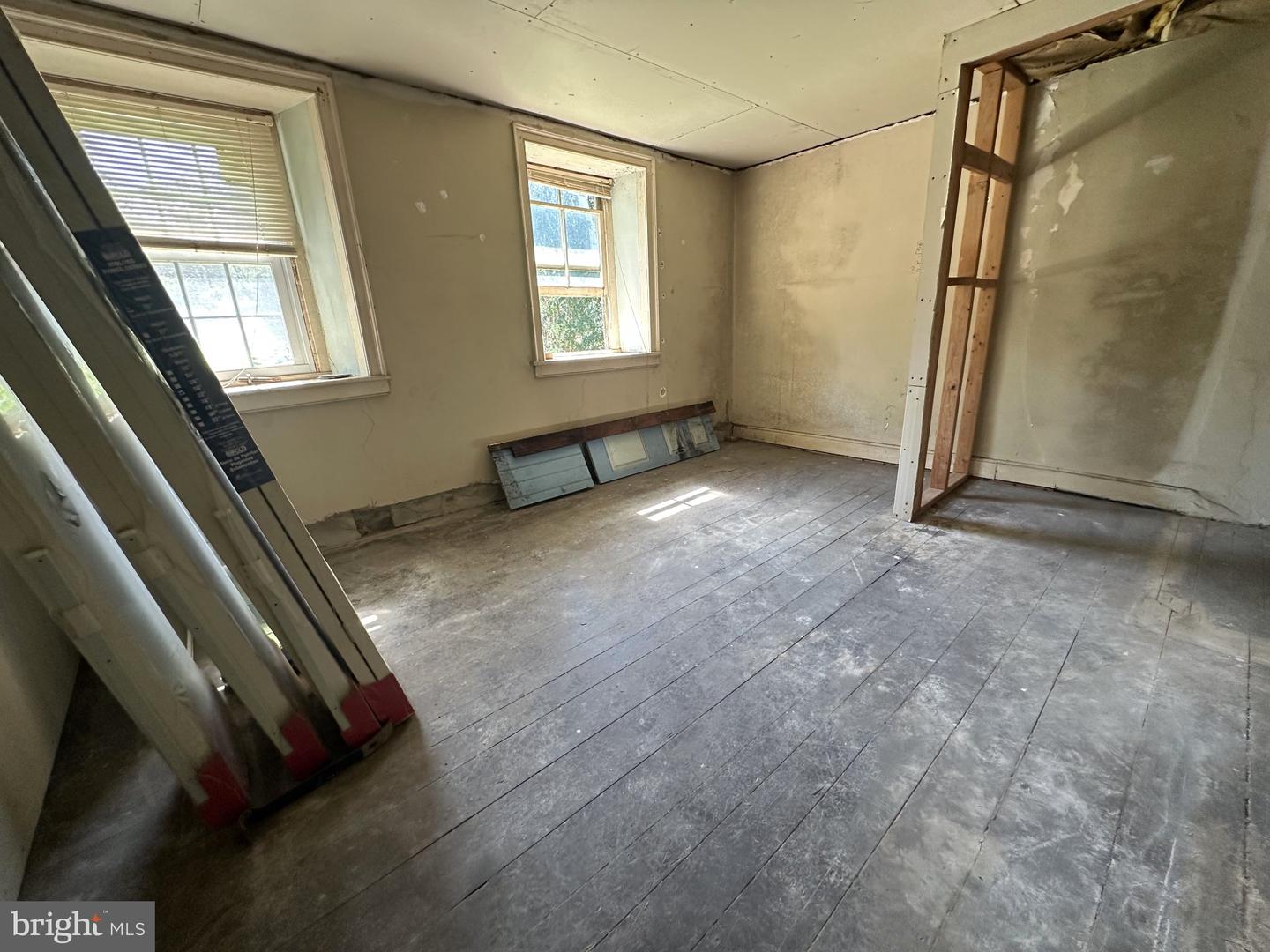 4200 W Lincoln Property Photo 8