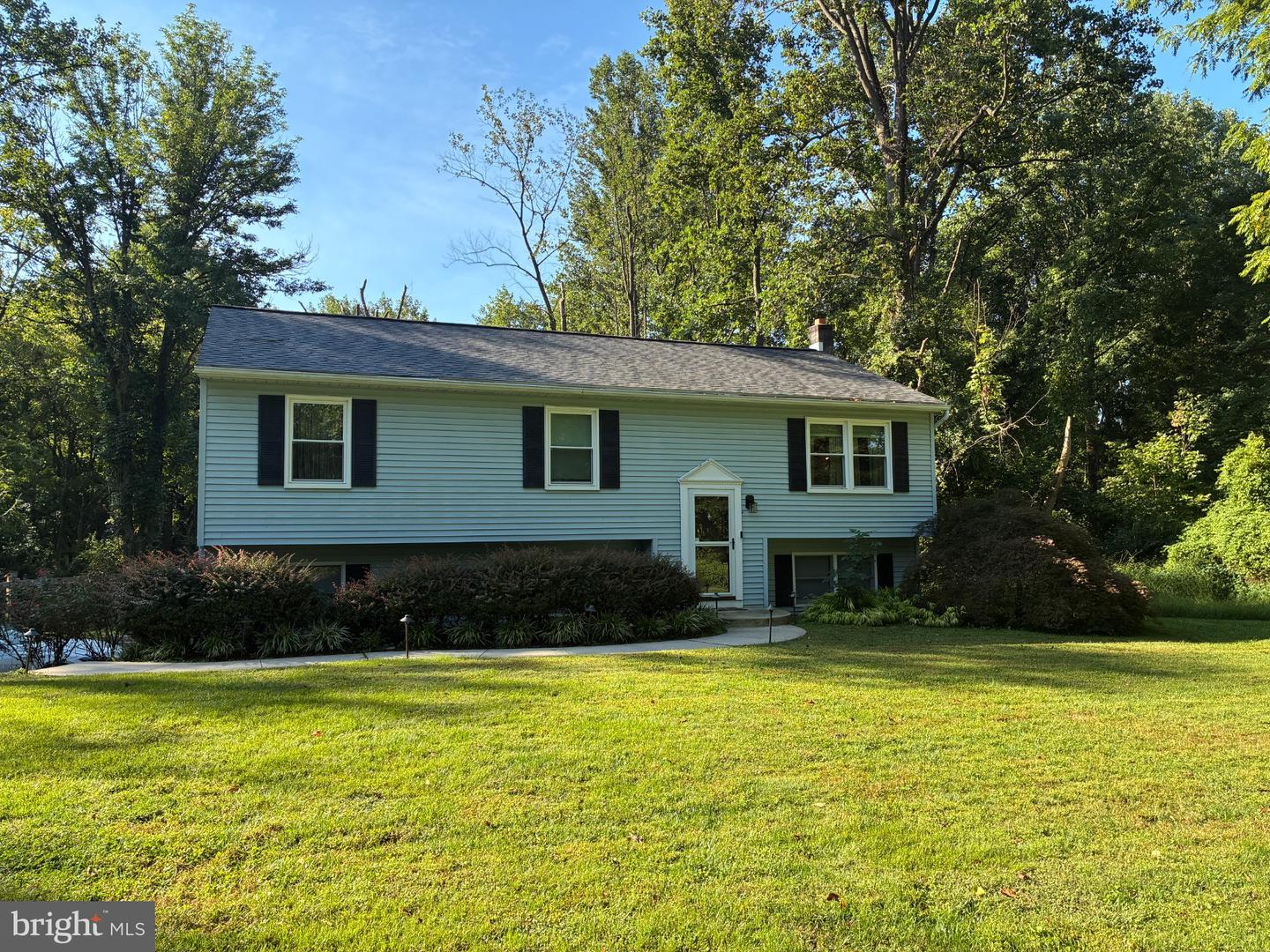 12 Landover Dr Property Photo 1