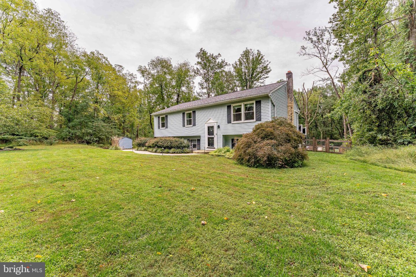12 Landover Dr Property Photo 1