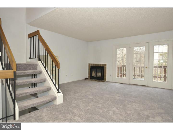 45 Constitution Ct Property Photo 11