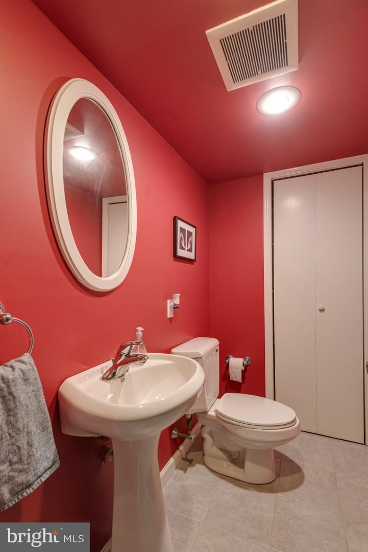816 Nathan Hale Dr Property Photo 37
