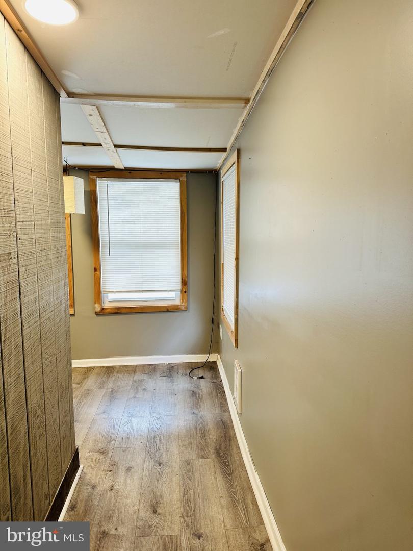 150 E Gay St Property Photo 7